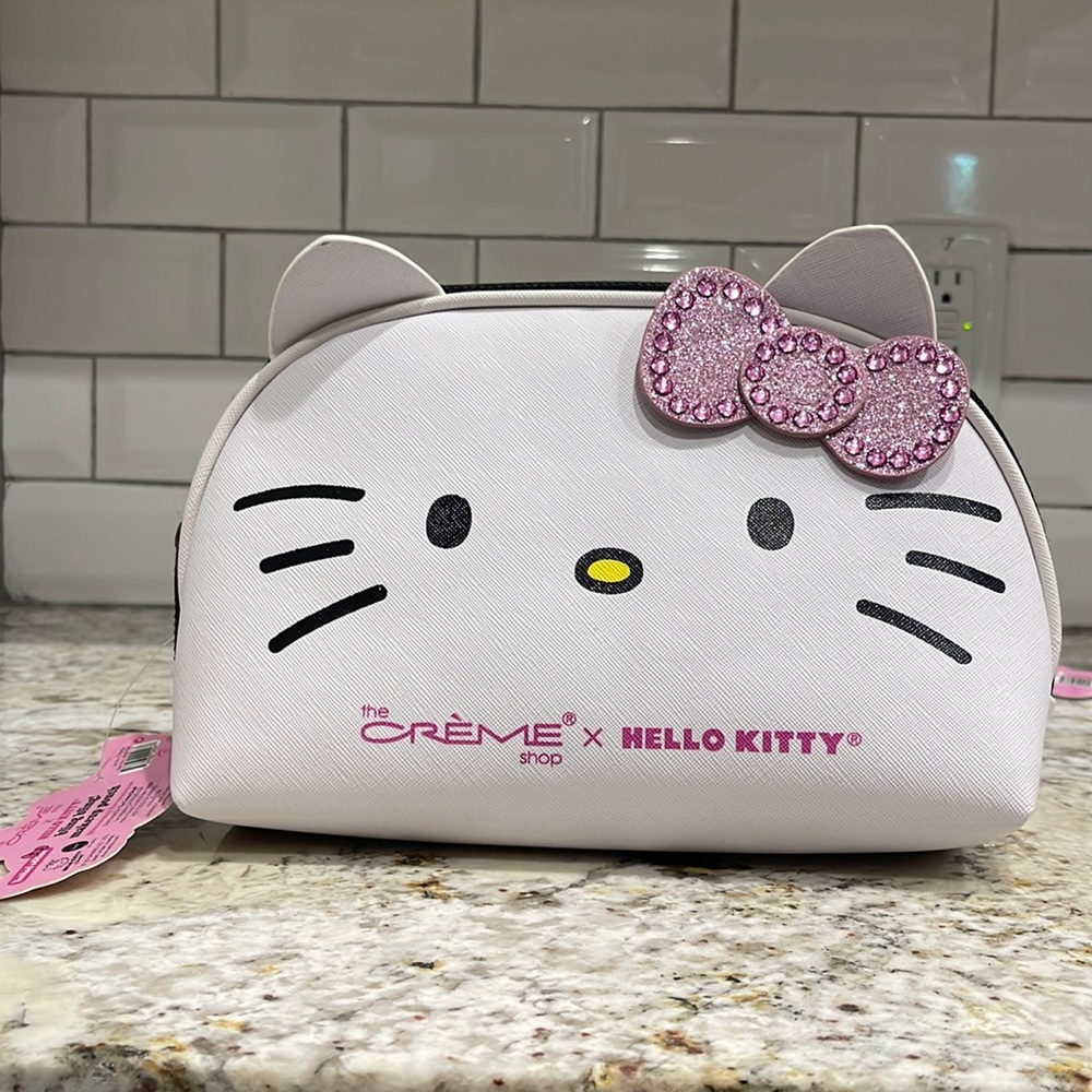 Hello Kitty× The Creme Shop Makeup bag pink rhinestone